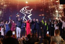 مهرجان الهلال الذهبي ، بعد أن حصد ثلاث جوائز مهمة خلال الحفل الذي أُقيم برعاية نقابة الفنانين العراقيين في قاعة قرية دجلة،